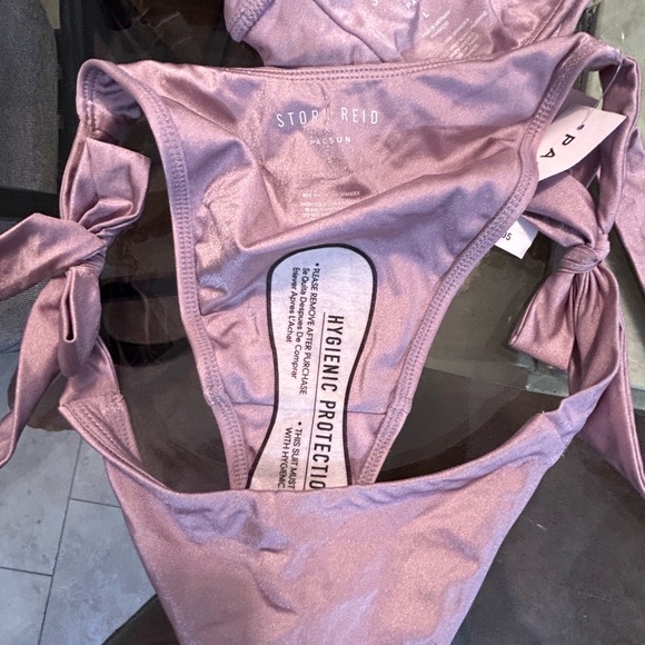 Storm Reid bikini swim 2 piece bathing suit crop top medium large - Picture 7 of 9